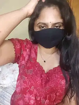 Sravvi499 webcam
