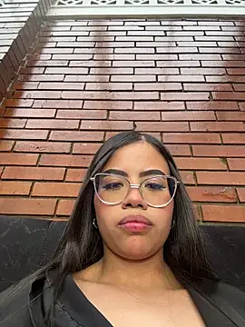 Susan_Voltaire webcam