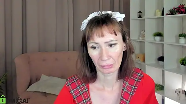 gracekellyyy live cam on StripChat