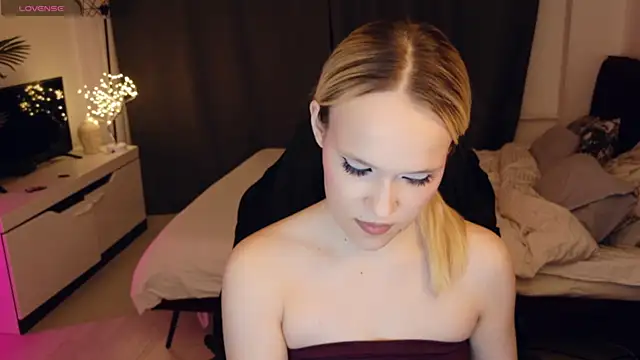 thehousemaidd webcam