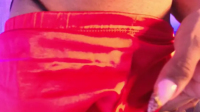 chloe_bronze webcam