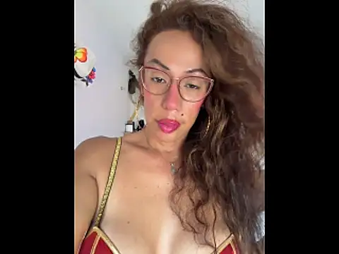 YOURSDEBORA webcam