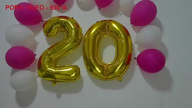 Charlotte_wow webcam
