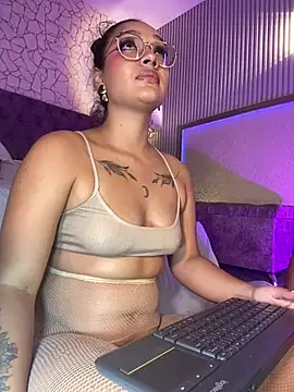 EMILYY_FOXY webcam