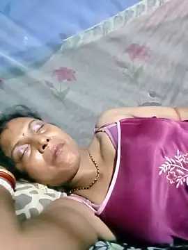 Savita992 webcam