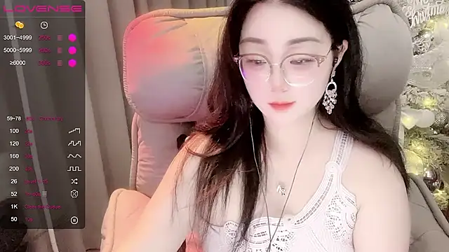 Monica-666888- webcam