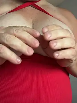 hugemanbreasts