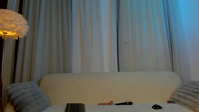 ValentinaMonroee webcam