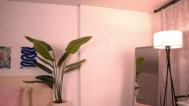 VixenLuxe webcam