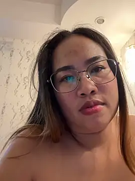 Ponthip webcam
