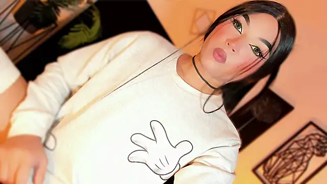 misstreslatin webcam