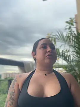 Pretty_Isadora webcam