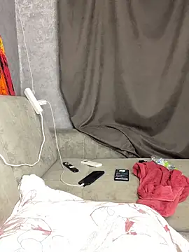 Lola_Hale webcam