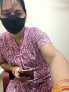 HeartlessGirl webcam