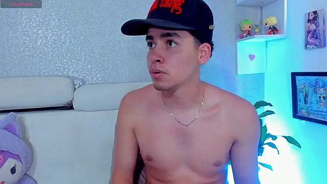 strong_rock69 webcam