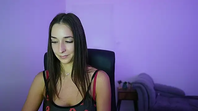 Crystalbrunette18 webcam