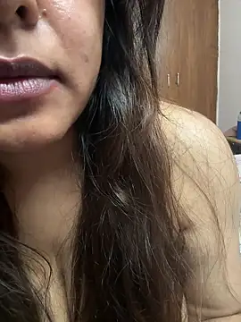 vaani_tyagi webcam