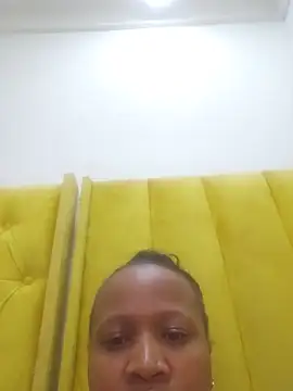 THICKCHARMAxxx28 webcam