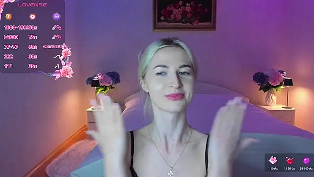 Julie_Blaze webcam