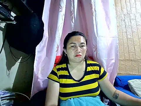 Lonely_Heart webcam