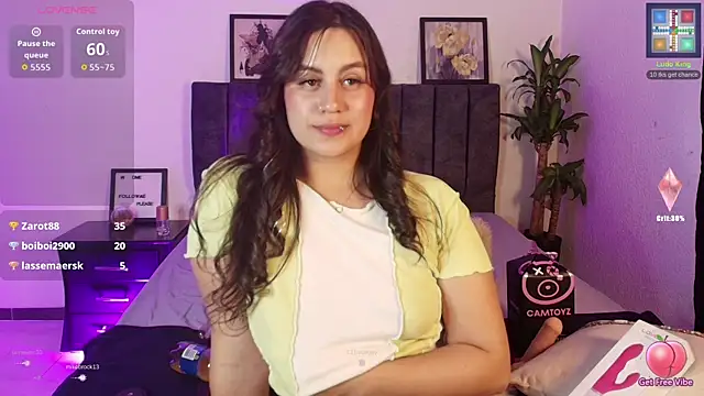 Mia_Collins_21 webcam