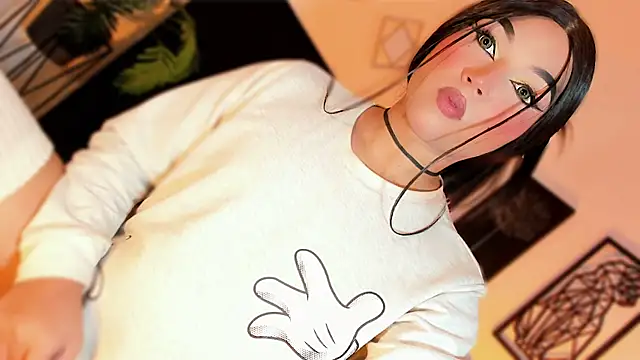 misstreslatin webcam