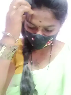 CuteDevilAnu webcam