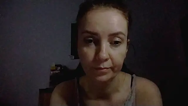JenniferAlone webcam