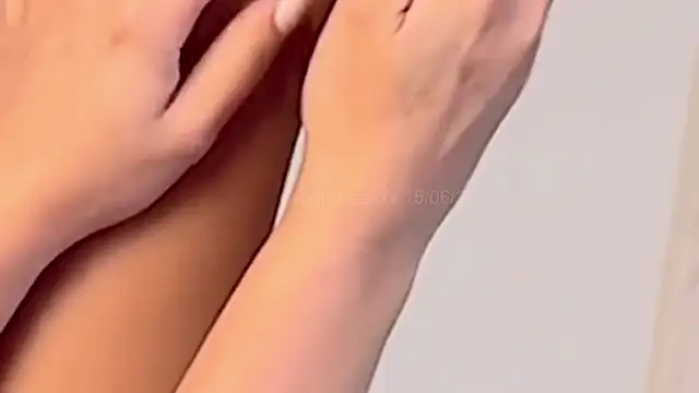 Capriijonesxxx webcam