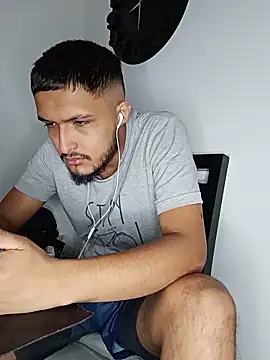 mosmar_20 live cam on StripChat