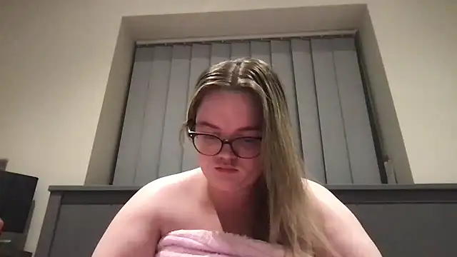 honeyyy24 webcam