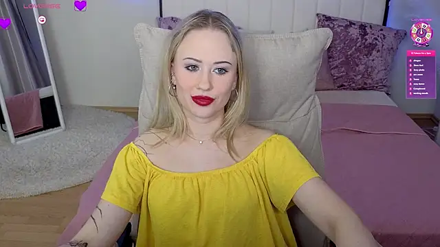 SashaBrooks webcam