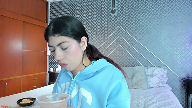 Cassie_bloom webcam