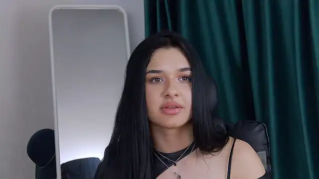 MissNaomiBelle webcam