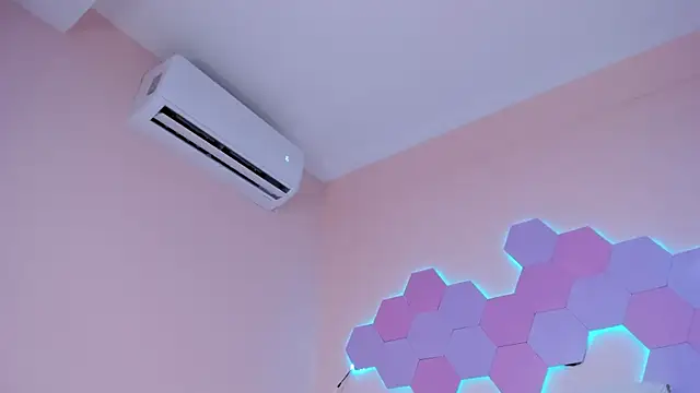 Anne_Millerr webcam