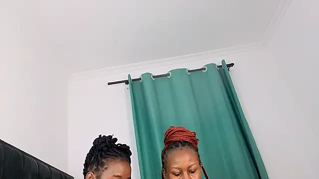 Dream_Girlz webcam