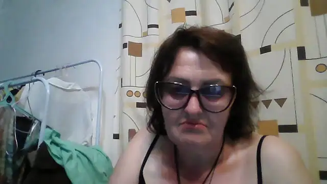 ErikaXShine webcam