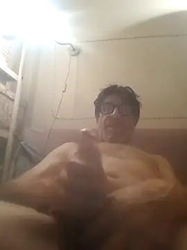 felice66 (M grandpa) - Succhio cazzo gomma +dildo in culo +mast