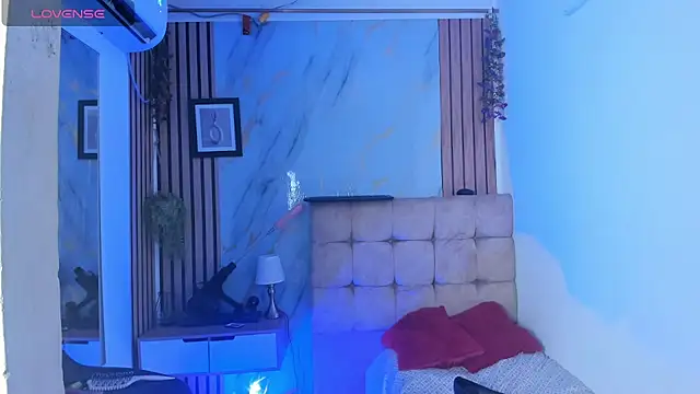 Vanessa_Jenner webcam