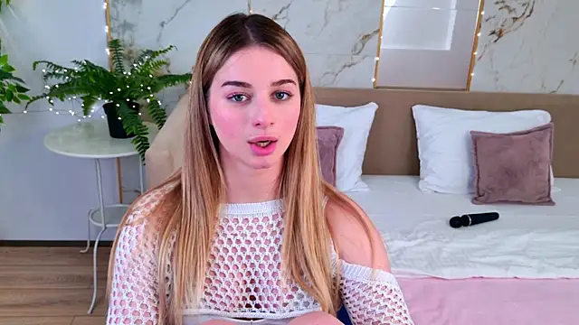 SweetyLicky webcam