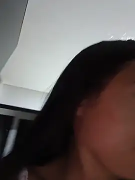 MiaForever1 webcam
