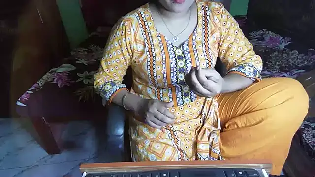 BengaliQueenStar webcam