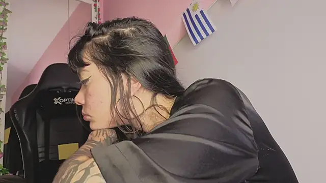 lulu_wonder webcam