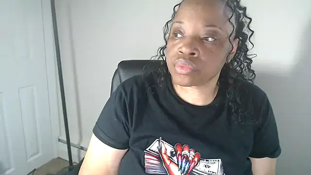 Sexymona1218 webcam