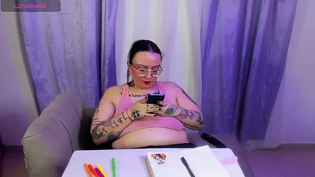 MiaYMolly webcam