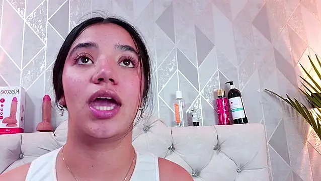 Zaira_bonny webcam
