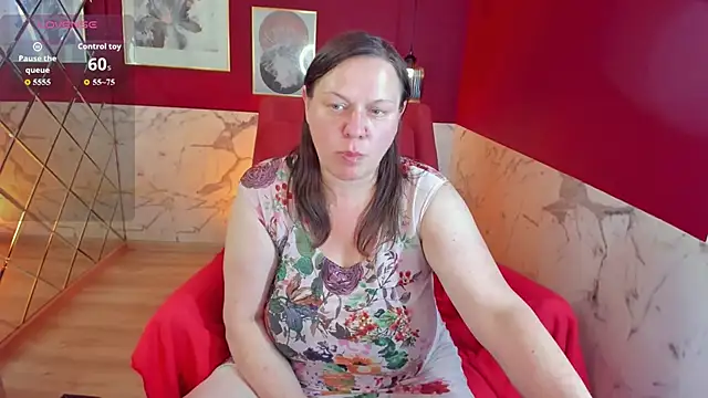 KellyPerfection webcam