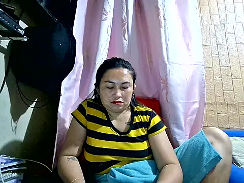 Lonely_Heart webcam