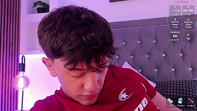 tomy_rox (M young) - oil in my ass and spank