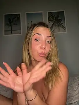 space_couple webcam